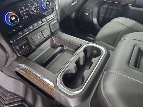 Used 2020 Chevrolet Silverado 1500 LT Trail Boss AWD/4WD image 29