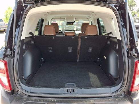 Certified 2025 Ford Bronco Sport Outer Banks w/ Outer Banks Tech Package+ AWD/4WD image 32