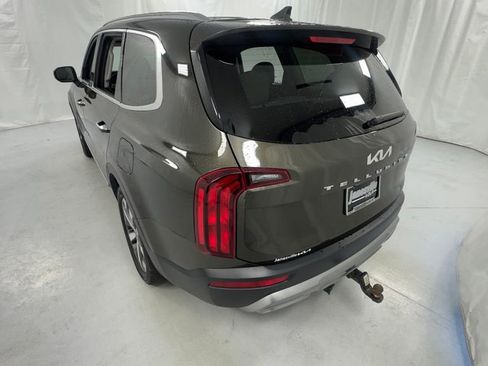 Used 2022 Kia Telluride S FWD image 5