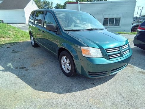 Used 2009 Dodge Grand Caravan SE FWD image 2