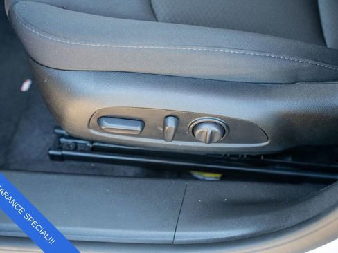 Used 2024 Chevrolet Malibu LT w/ Sport Edition image 17