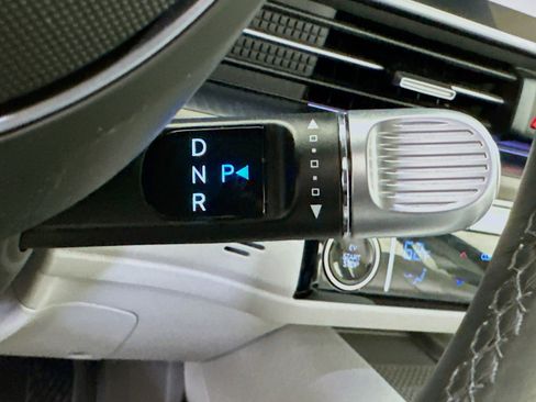 Used 2024 Hyundai Ioniq 6 SEL image 24