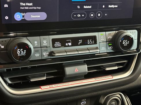 New 2026 Toyota Grand Highlander FWD image 25