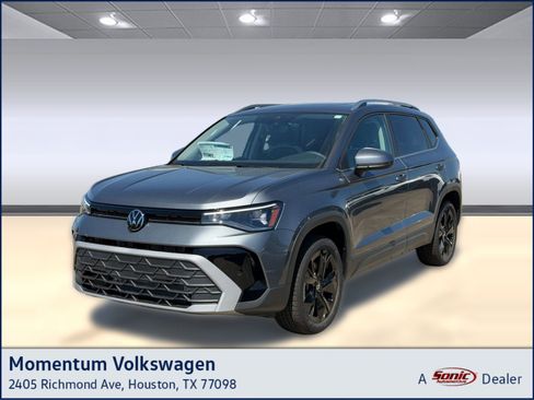 New 2026 Volkswagen Taos SE image 1