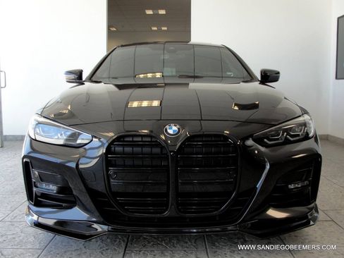 Used 2021 BMW 430i Coupe w/ M Sport Package RWD image 40
