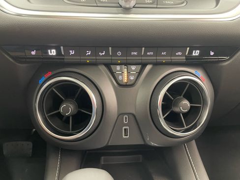New 2026 Chevrolet Blazer LT w/ Sound & Technology Package AWD/4WD image 6