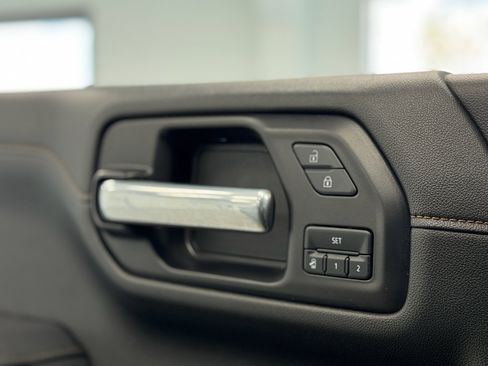 Used 2021 GMC Sierra 1500 AT4 w/ AT4 Preferred Package image 19