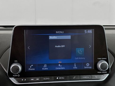 Used 2024 Nissan Sentra SV FWD image 19