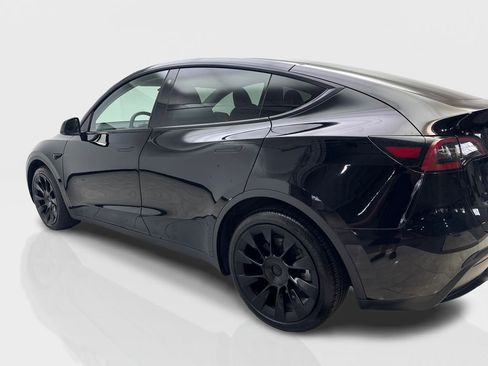 Used 2023 Tesla Model Y Long Range AWD/4WD image 14