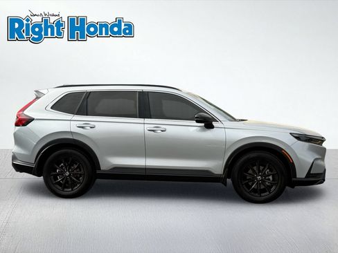 Used 2025 Honda CR-V Sport-L image 9