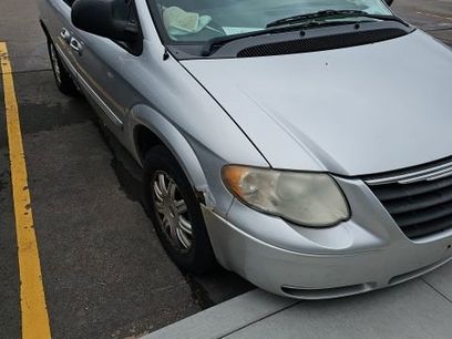 Used 2007 Chrysler Town & Country Touring