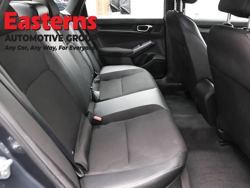 Used 2023 Honda Civic Sport image 22