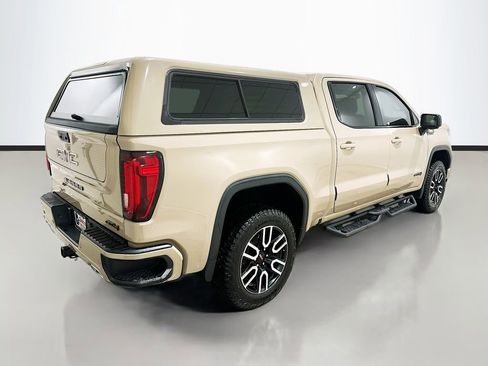 Used 2023 GMC Sierra 1500 AT4 image 7