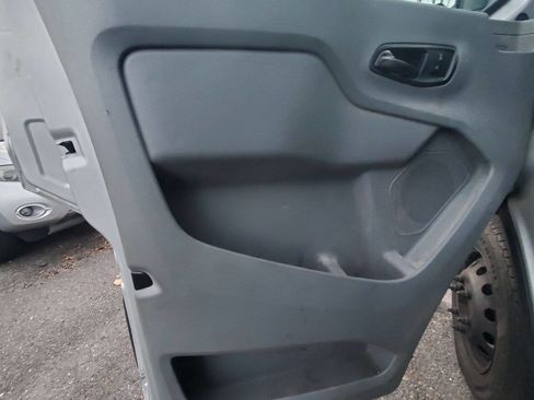 Used 2019 Ford Transit 350 XLT image 11