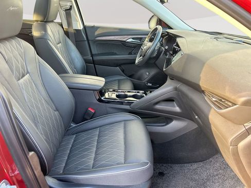 Used 2023 Buick Envision Avenir AWD/4WD image 31