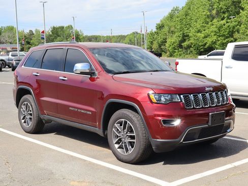 Used 2019 Jeep Grand Cherokee Limited image 10