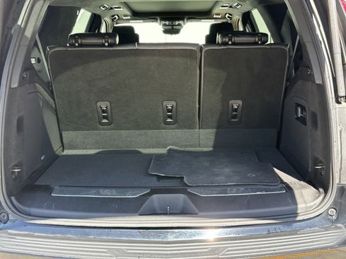 Used 2023 Cadillac Escalade V AWD/4WD image 9