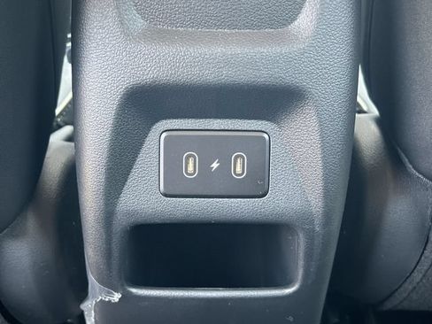 New 2026 Hyundai Venue SEL FWD image 31