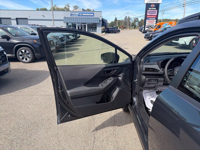 Used 2024 Subaru Crosstrek 2.0i Premium w/ Crosstrek Mirror Package AWD/4WD image 10