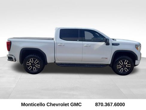 Used 2022 GMC Sierra 1500 AT4 w/ AT4 Preferred Package AWD/4WD image 7