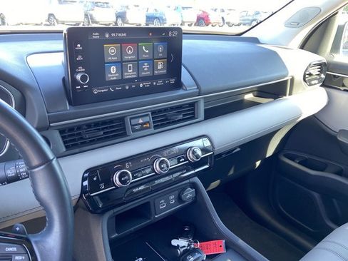 Used 2023 Honda Pilot Touring image 23