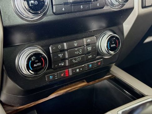 Certified 2019 Ford F150 Lariat w/ Equipment Group 502A Luxury image 16