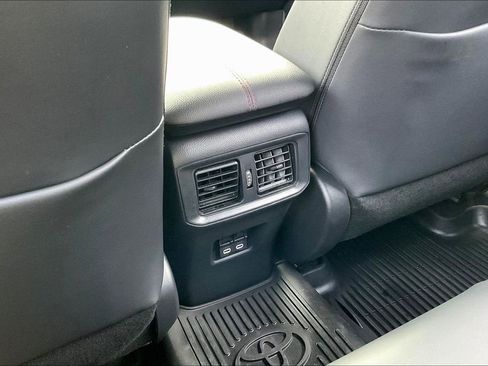 Used 2025 Toyota RAV4 XSE AWD/4WD image 10