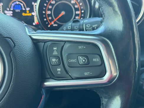 Used 2021 Jeep Wrangler Unlimited Sahara AWD/4WD image 23