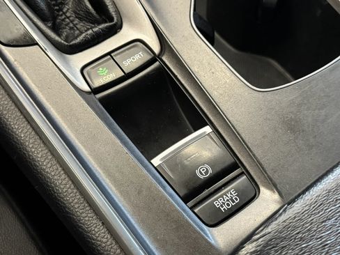 Used 2018 Honda Accord Sport image 20
