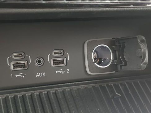 New 2026 Jeep Grand Cherokee Altitude image 28