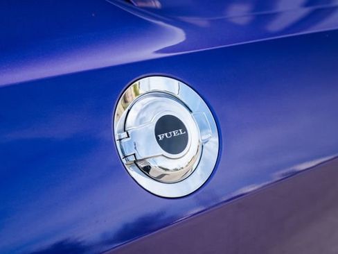 Used 2013 Dodge Challenger R/T image 25