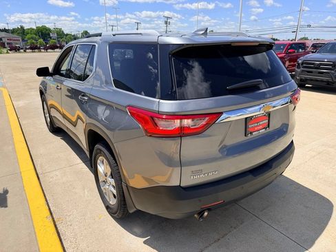 Used 2018 Chevrolet Traverse LT FWD image 8