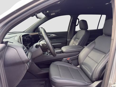 Used 2026 Chevrolet Traverse LT w/ Driver Confidence Package AWD/4WD image 9