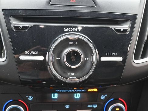 Used 2018 Ford Focus ST w/ Equipment Group 401A FWD image 22