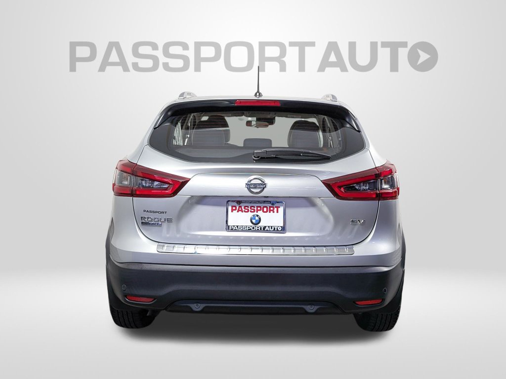 Used 2022 Nissan Rogue Sport SV w/ Technology Package FWD image 3