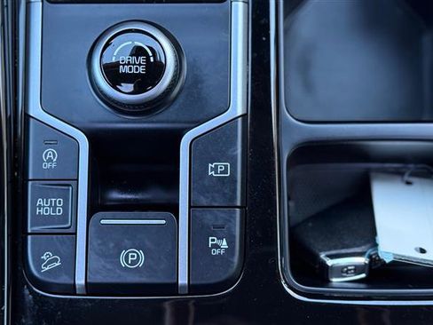 Used 2023 Kia Sorento SX image 27