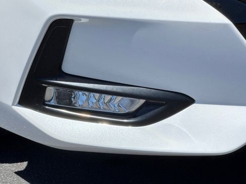 Used 2023 Nissan Sentra SR w/ Midnight Edition Package FWD image 43