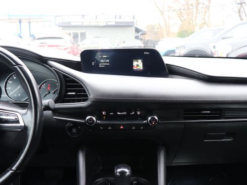 Used 2023 MAZDA MAZDA3 s image 19