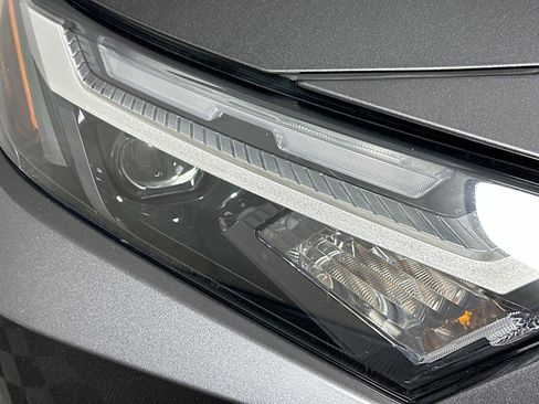 Used 2022 Toyota RAV4 XLE image 9