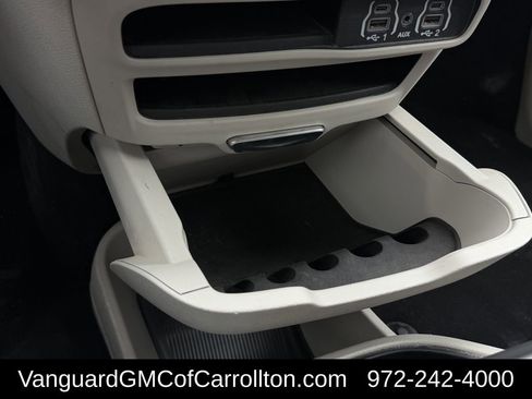 Used 2023 Chrysler Pacifica Touring-L FWD image 24