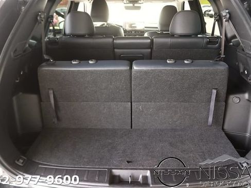 Used 2025 Mitsubishi Outlander SE FWD image 15