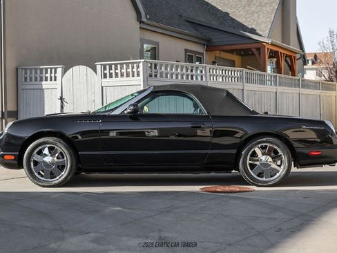 Used 2002 Ford Thunderbird Deluxe image 15