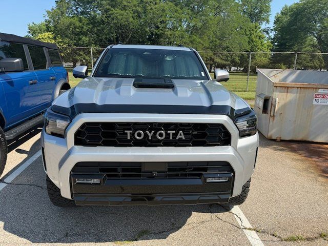 Used 2025 Toyota 4Runner TRD Sport Premium AWD/4WD image 11