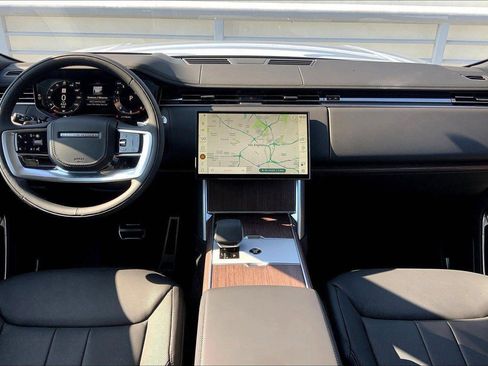 Certified 2025 Land Rover Range Rover Long Wheelbase SE AWD/4WD image 25