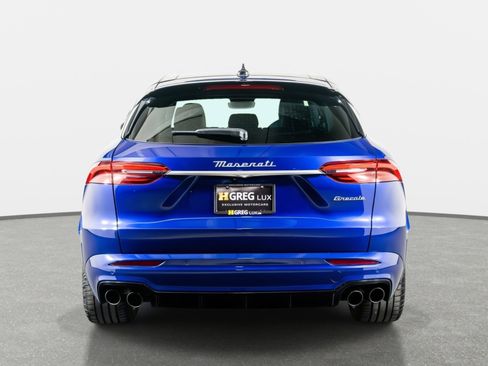 Used 2023 Maserati Grecale Modena image 11