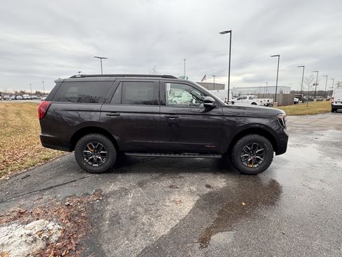 New 2026 Ford Expedition Tremor image 5