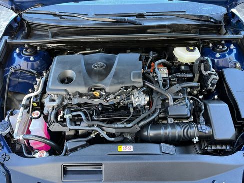 Used 2025 Toyota Camry LE image 30