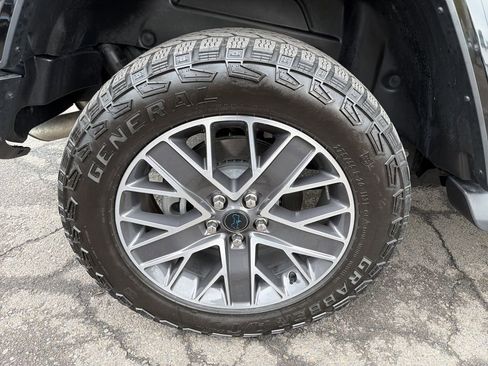 Used 2024 Jeep Wrangler High Altitude AWD/4WD image 33