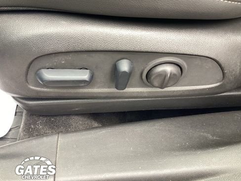 Used 2023 Buick Encore GX Essence w/ Experience Buick Package AWD/4WD image 16