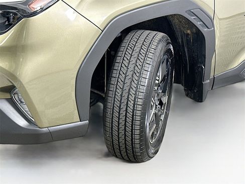 Used 2025 Subaru Forester Premium w/ Convenience Package #2 image 25